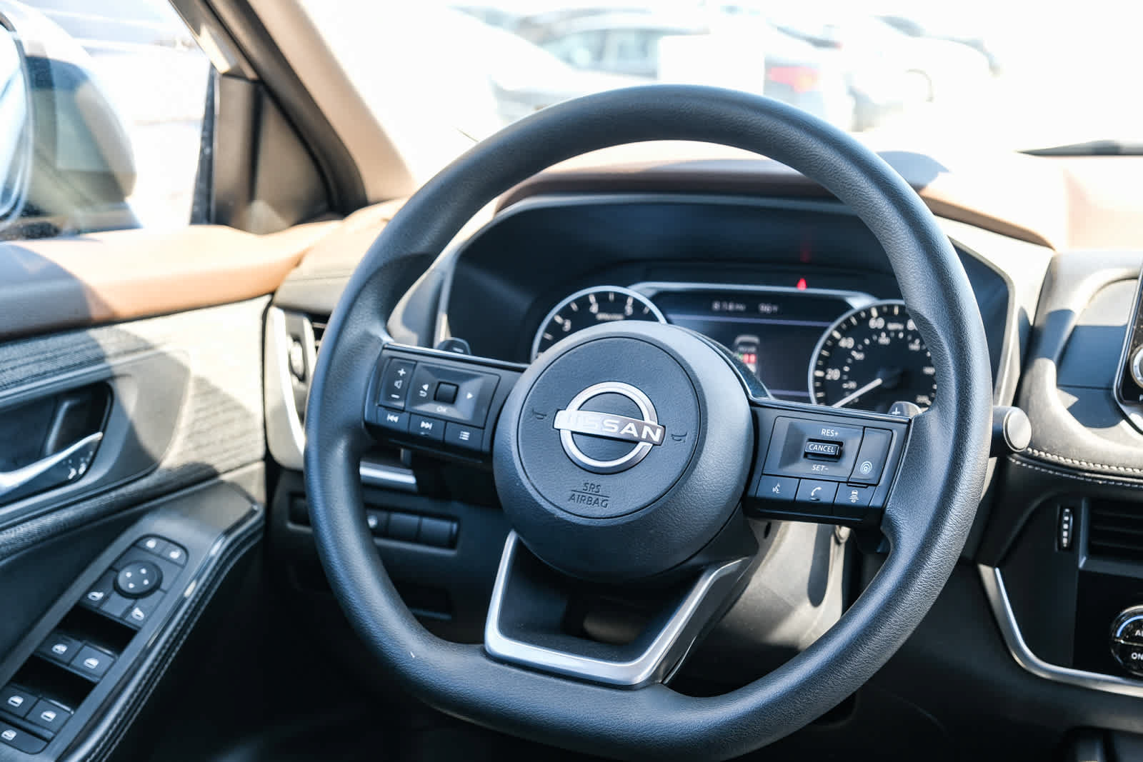 Used 2023 Nissan Rogue SV AWD/4WD image 17