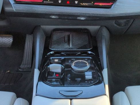 Certified 2024 BMW 530i xDrive w/ Premium Package image 20