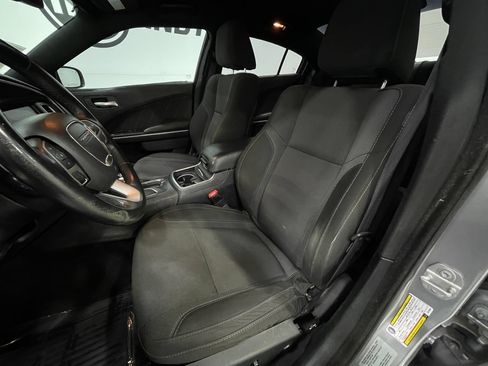 Used 2016 Dodge Charger R/T w/ Navigation & Travel Group RWD image 13