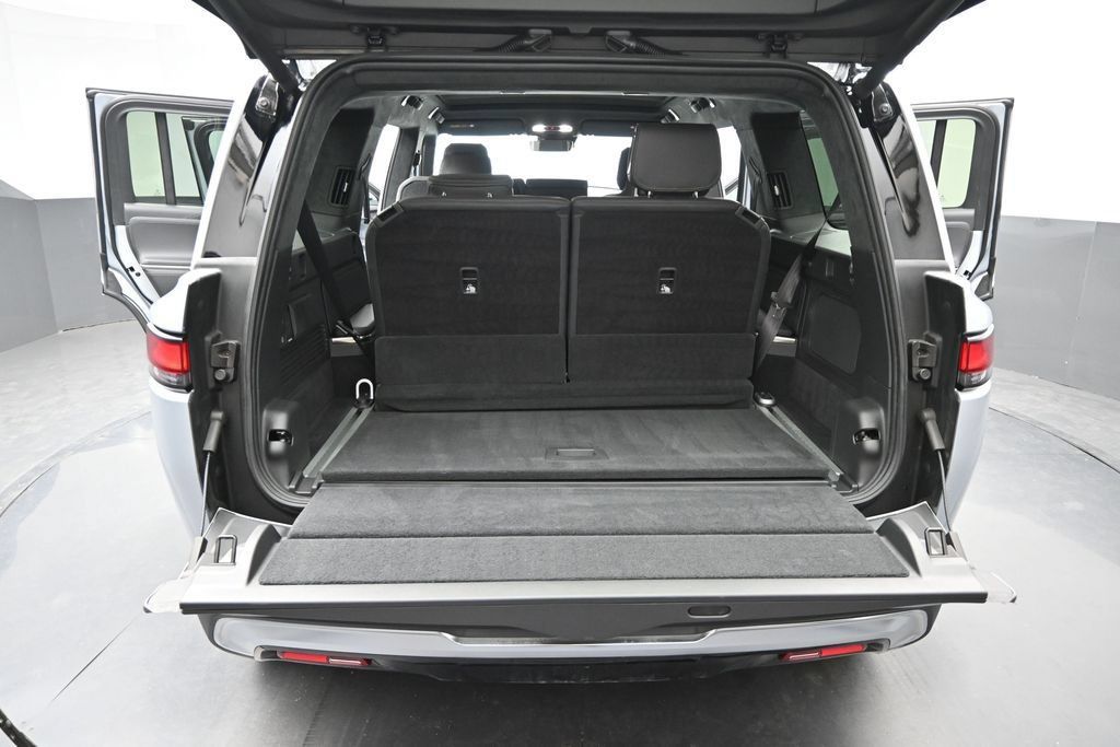Used 2023 Rivian R1S Adventure Quad AWD/4WD image 10