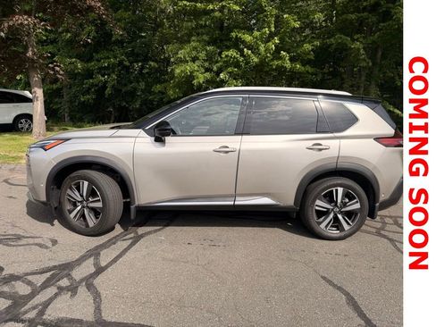 Used 2023 Nissan Rogue Platinum w/ Platinum Premium Package AWD/4WD image 5