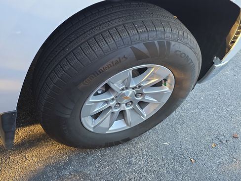 Used 2025 Chevrolet Silverado 1500 LT image 7