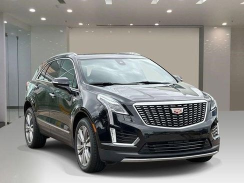 Certified 2024 Cadillac XT5 Premium Luxury AWD/4WD image 6