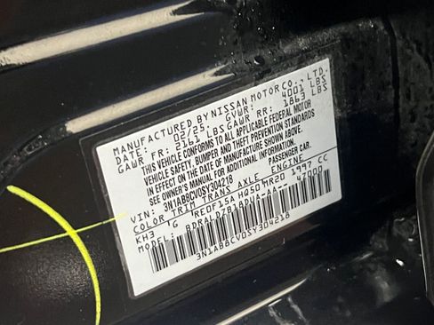 Used 2025 Nissan Sentra SV image 23