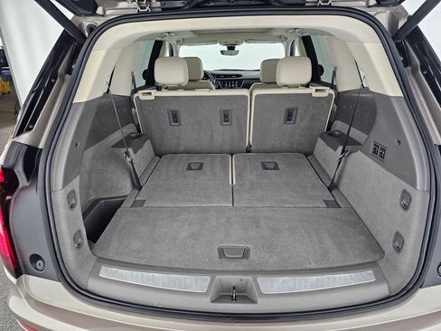 Certified 2023 Cadillac XT6 Premium Luxury w/ Technology Package image 15