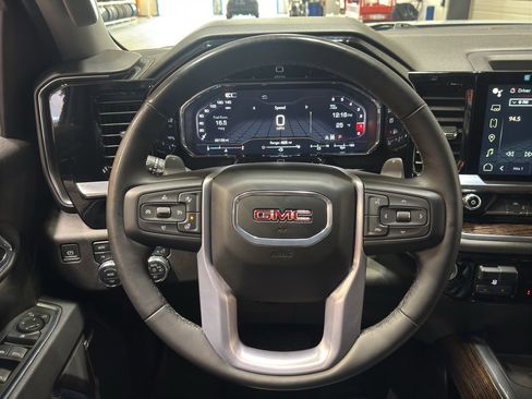 Used 2024 GMC Sierra 1500 Elevation w/ Elevation Premium Package image 24