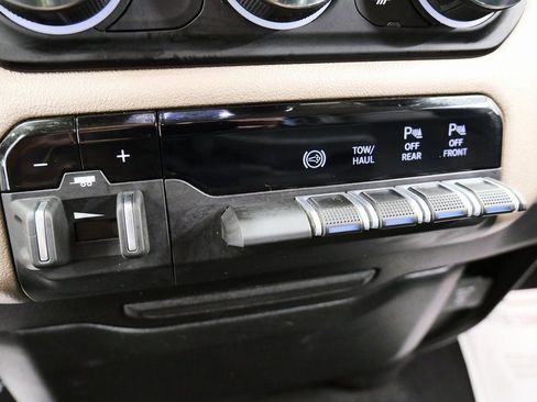 Used 2022 RAM 2500 Laramie image 31