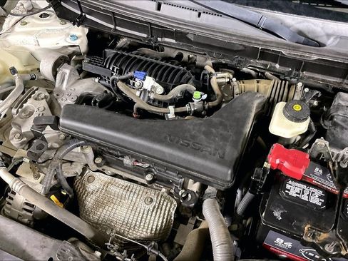 Used 2015 Nissan Rogue SV image 42