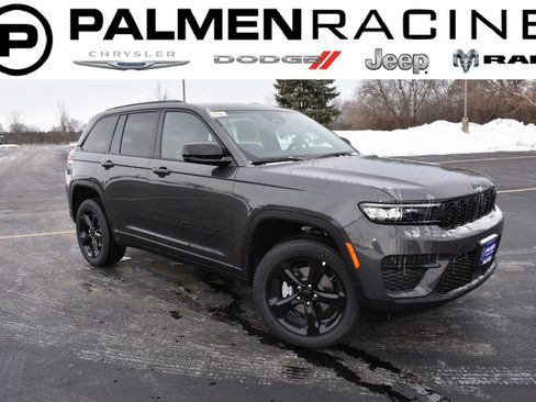 New 2025 Jeep Grand Cherokee Altitude AWD/4WD image 1