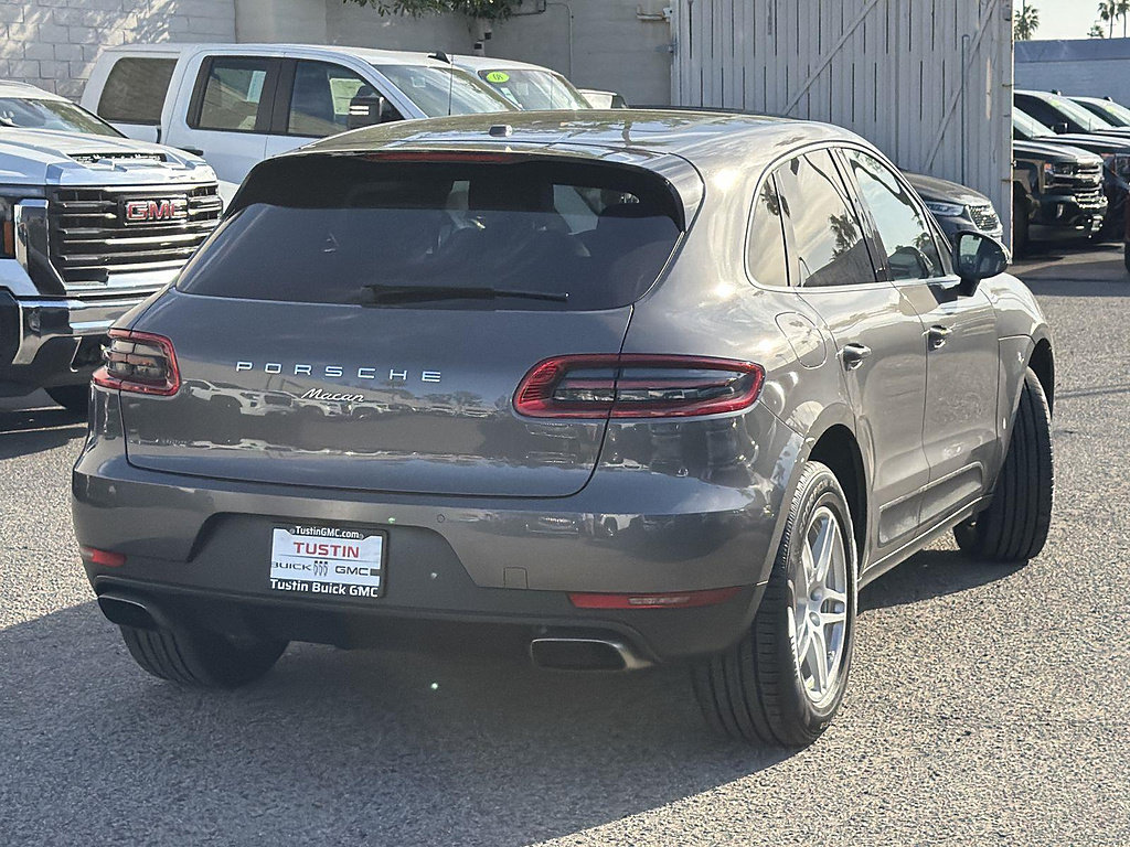 Used 2018 Porsche Macan AWD/4WD image 5