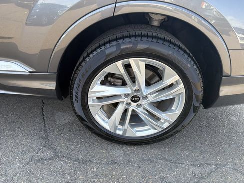 Used 2023 Audi Q7 3.0T Premium AWD/4WD image 30