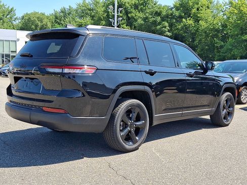 Certified 2023 Jeep Grand Cherokee L Laredo AWD/4WD image 6