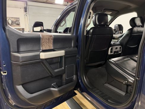 Used 2019 Ford F250 Lariat w/ Lariat Ultimate Package AWD/4WD image 15
