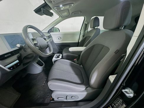 Used 2024 Hyundai Ioniq 5 SEL RWD image 13