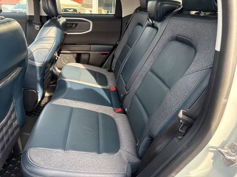 Used 2021 Ford Bronco Sport Outer Banks w/ Outer Banks Package (96D) image 12