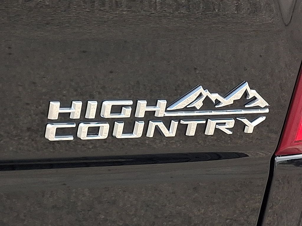 Used 2024 Chevrolet Silverado 1500 High Country w/ Z71 Off-Road Package AWD/4WD image 33