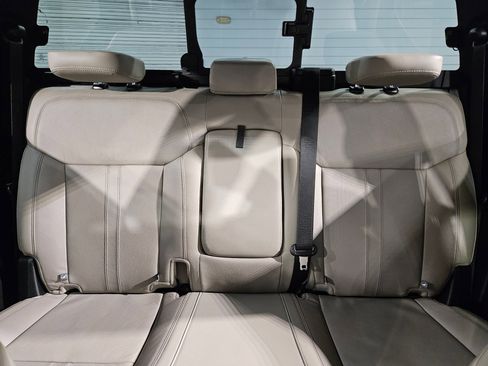 Used 2019 Ford Ranger Lariat w/ Equipment Group 501A Mid image 13