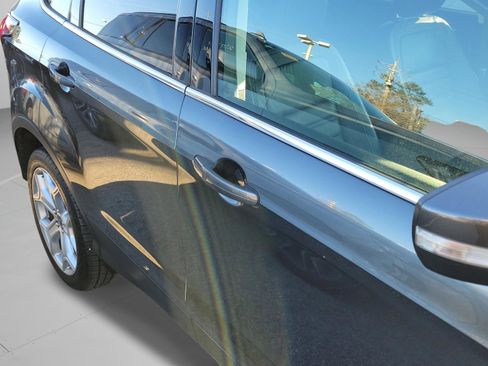 Used 2019 Ford Escape Titanium image 21