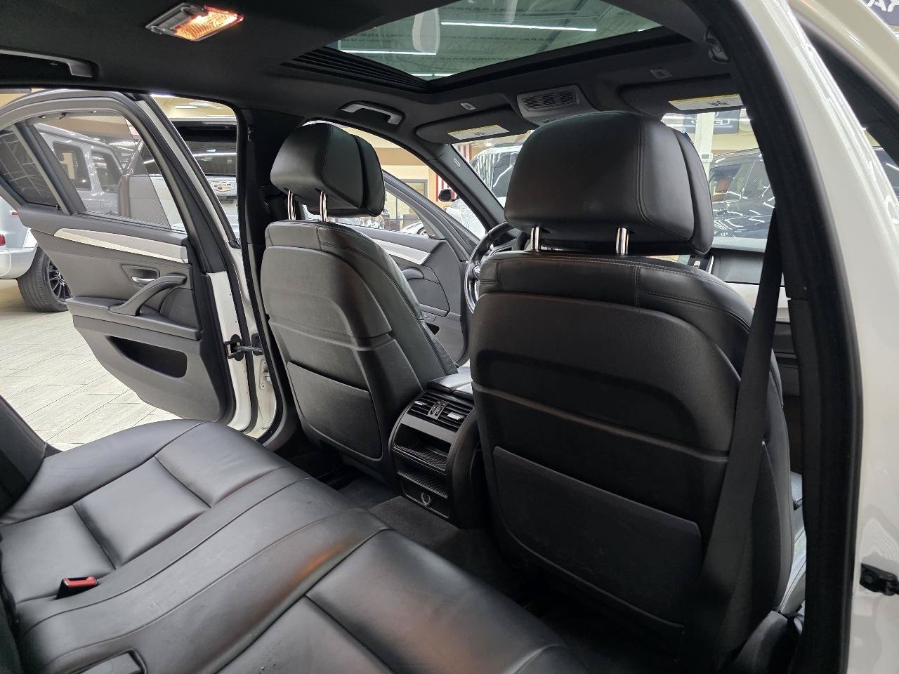 Used 2016 BMW 535i Sedan RWD image 25