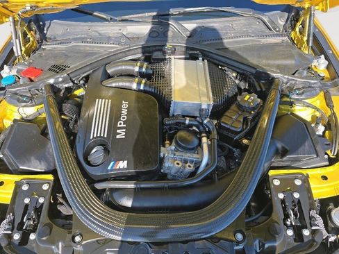 Used 2020 BMW M4 Convertible w/ Competition Package RWD image 6