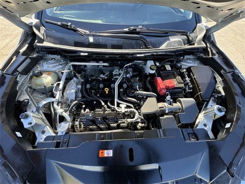 Used 2024 Mitsubishi Outlander SE Black Edition image 26