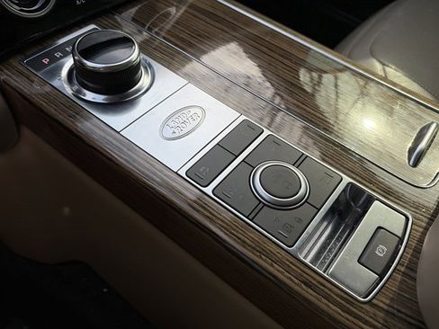 Used 2018 Land Rover Range Rover Long Wheelbase Supercharged image 27