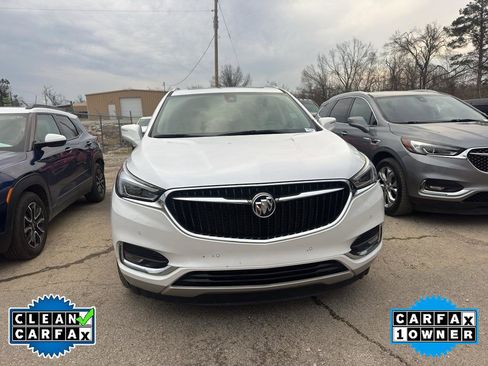 Used 2021 Buick Enclave Premium w/ Sun and Sites Package image 3