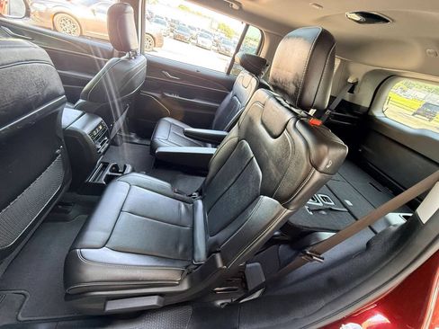 Used 2022 Jeep Grand Cherokee L Limited w/ Luxury Tech Group II AWD/4WD image 29