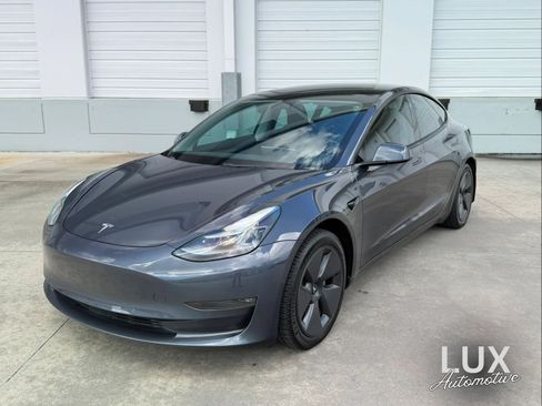 Used 2022 Tesla Model 3 Long Range AWD/4WD image 1