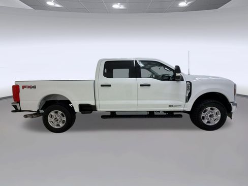 Certified 2025 Ford F250 XLT w/ FX4 Off-Road Package AWD/4WD image 8