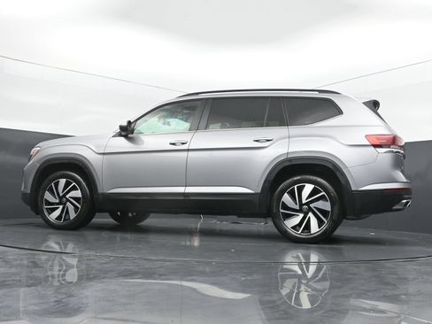 Used 2026 Volkswagen Atlas SE FWD image 38