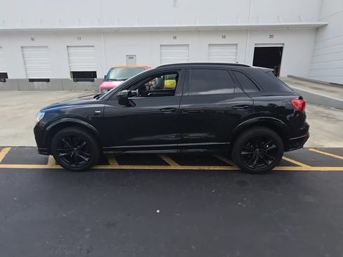 Used 2023 Audi Q3 2.0T Premium w/ Black Optic Sport Package AWD/4WD image 2
