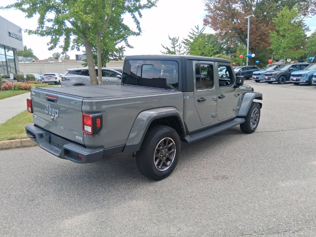 Used 2022 Jeep Gladiator Overland AWD/4WD image 6