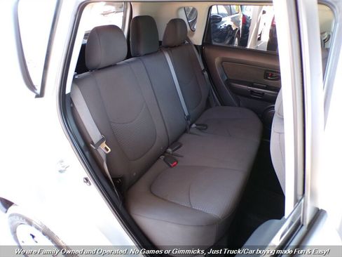 Used 2012 Kia Soul FWD image 22