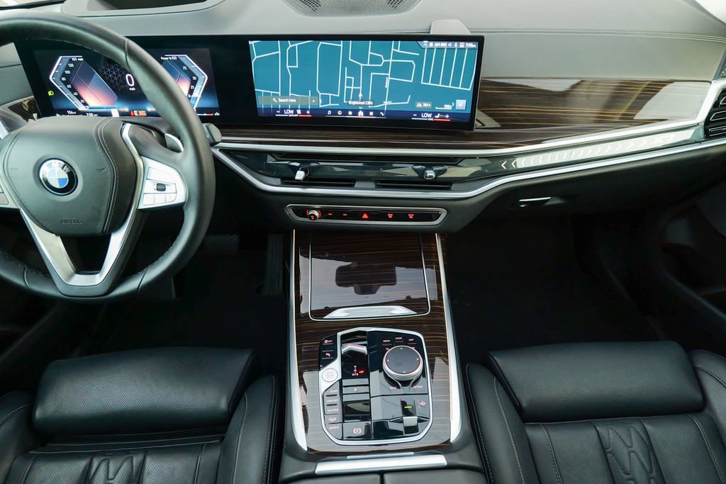 Used 2026 BMW X7 xDrive40i AWD/4WD image 49