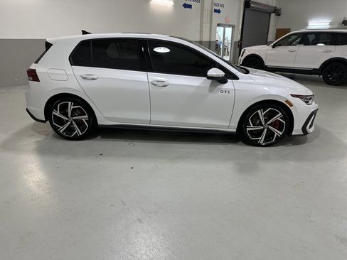 New 2025 Volkswagen GTI SE image 10