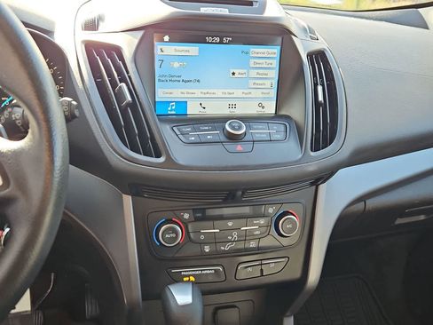 Used 2017 Ford Escape SE w/ Equipment Group 201A AWD/4WD image 27