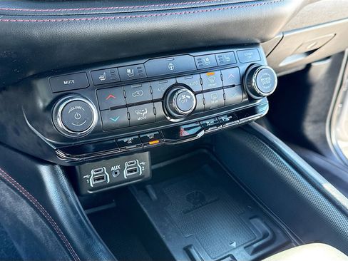 Used 2021 Dodge Durango R/T w/ Blacktop Package image 11