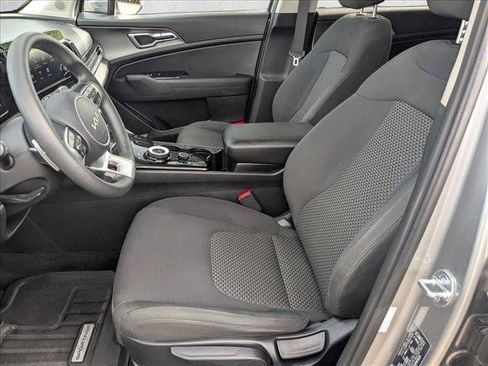 Used 2023 Kia Sportage LX AWD/4WD image 15
