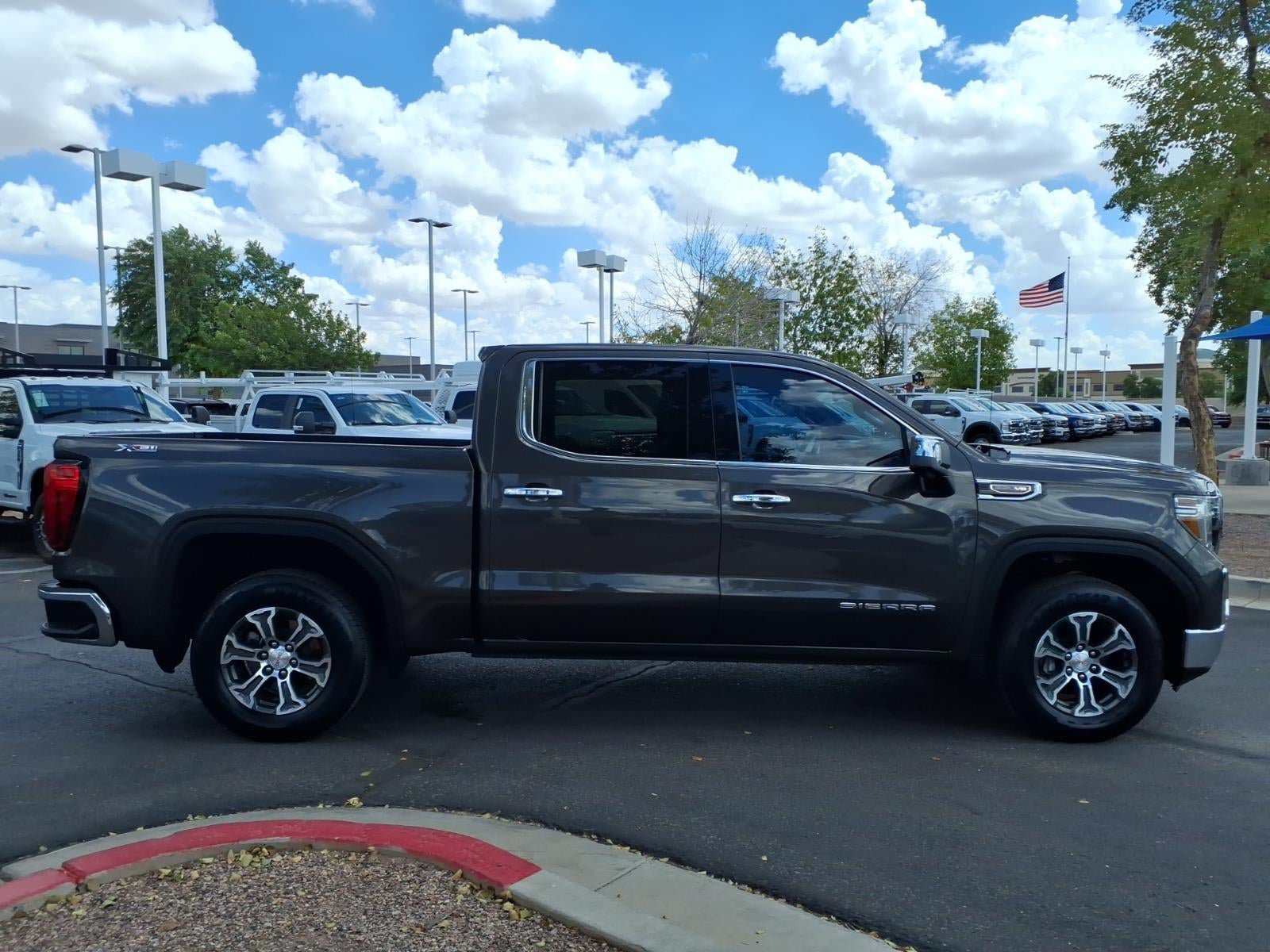 Used 2019 GMC Sierra 1500 SLT w/ X31 Off-Road Package AWD/4WD image 3