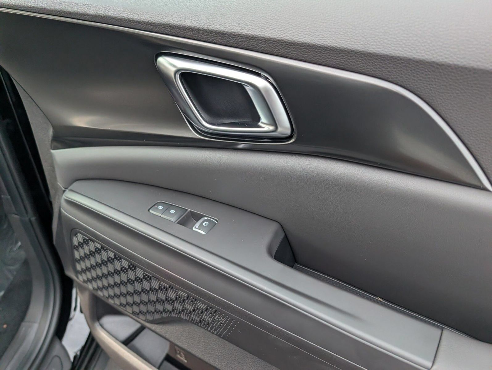 New 2027 Kia Carnival SX w/ Dark Edition Package FWD image 33