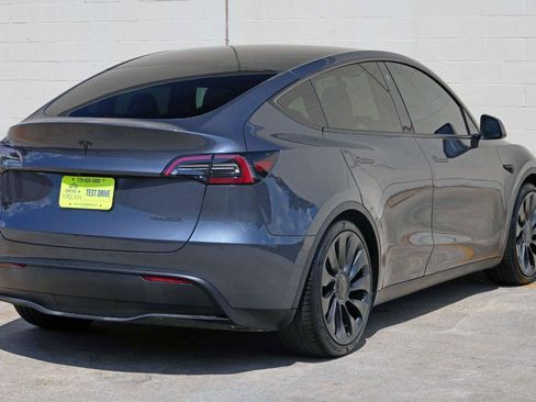 Used 2023 Tesla Model Y Performance AWD/4WD image 51
