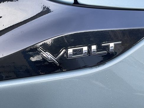 Used 2018 Chevrolet Volt LT image 10