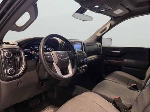 Used 2020 GMC Sierra 1500 SLE w/ SLE Value Package image 36