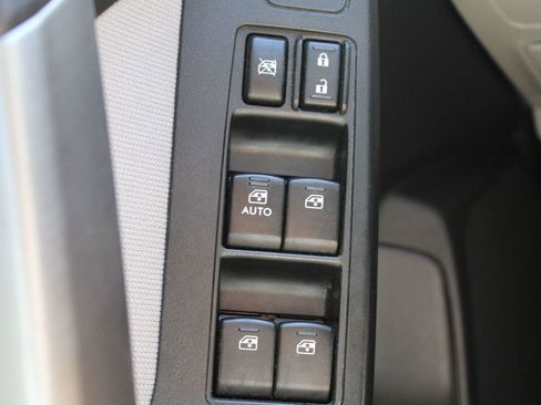 Used 2015 Subaru Forester 2.5i Premium image 29