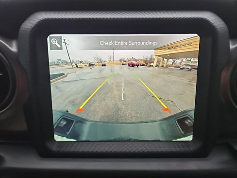 Used 2022 Jeep Gladiator Sport image 21