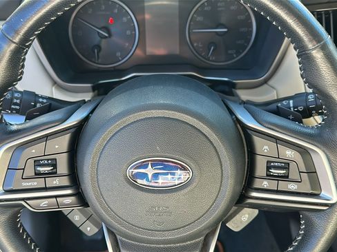 Used 2021 Subaru Outback Limited image 11