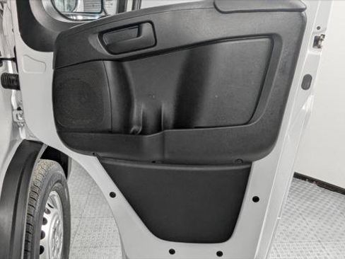 Used 2025 RAM ProMaster 2500 w/ U-Haul Equipment Group FWD image 18