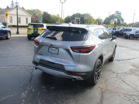 Used 2023 Chevrolet Blazer LT w/ Convenience Package FWD image 9
