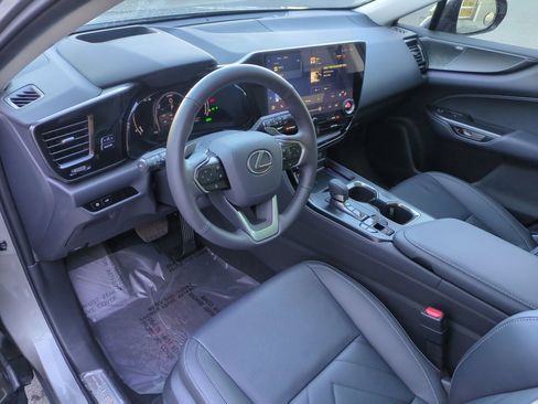 Used 2026 Lexus NX 350 AWD w/ Luxury Package image 14